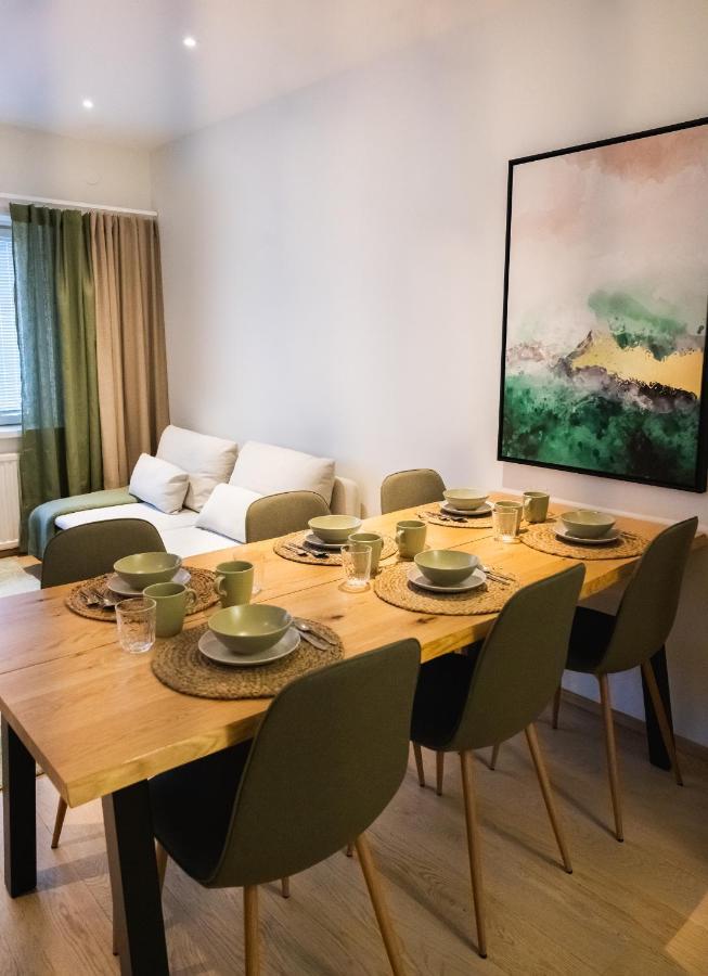 Unique City Home In โรวานิเอมิ ภายนอก รูปภาพ